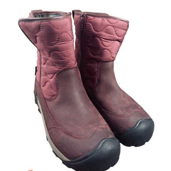 KEEN  Betty Waterproof Pull-On Snow RainWomen's Boots Size 10 Burgundy - Picture 1 of 15